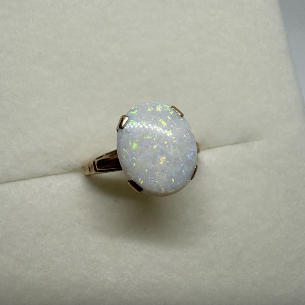 Vintage 10K Yellow Gold Opal Ring Size 6.25 Cocktail Heirloom Elegant Antique